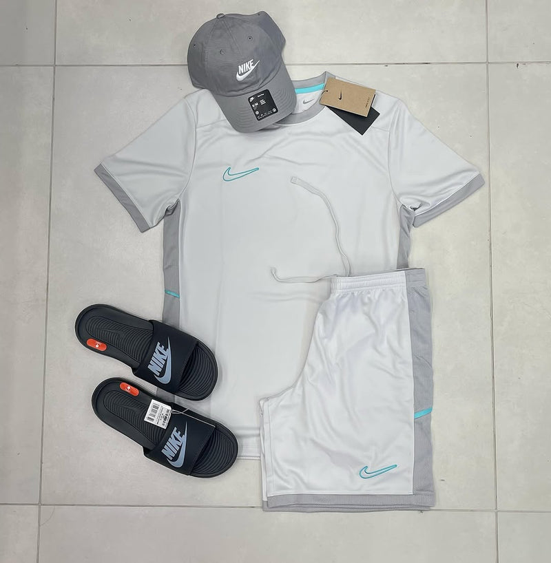 Kit Completo NK Academy 2026 com Chinelo Victori One