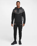 Conjunto NK Tech Fleece x Syna World Central Cee