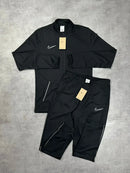 Conjunto NK Dri-Fit 2021 (Branco e Preto)